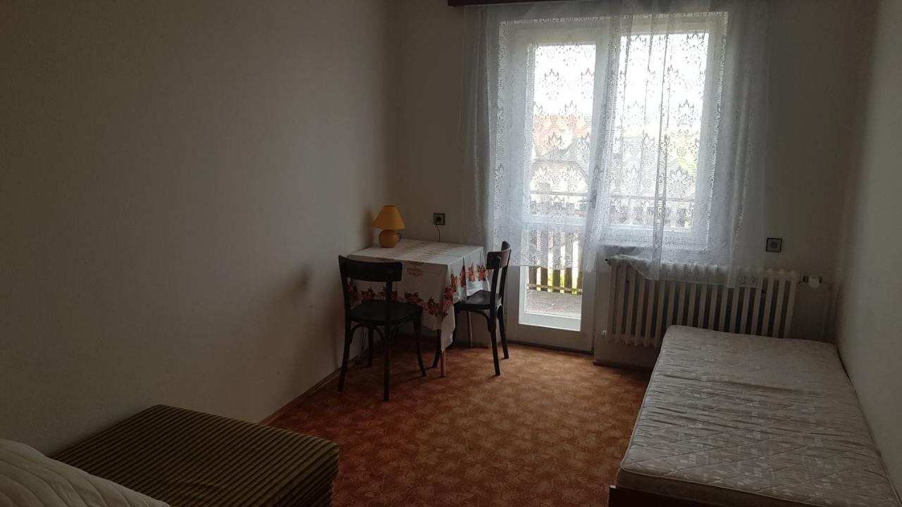 Kemp A Stanovani Na Fare Javorník Extérieur photo
